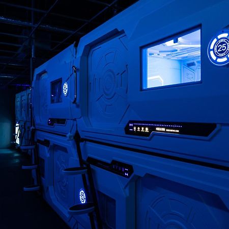 Space Night Capsule Hostel 柏林 外观 照片