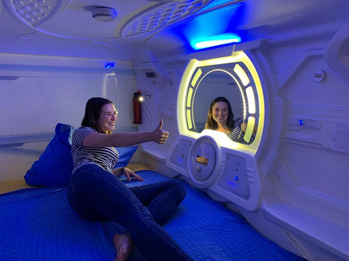 Space Night Capsule Hostel 柏林 外观 照片